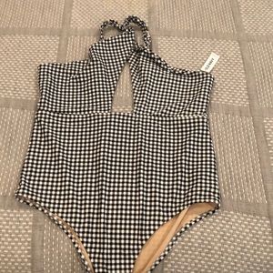 Criss cross swim suit